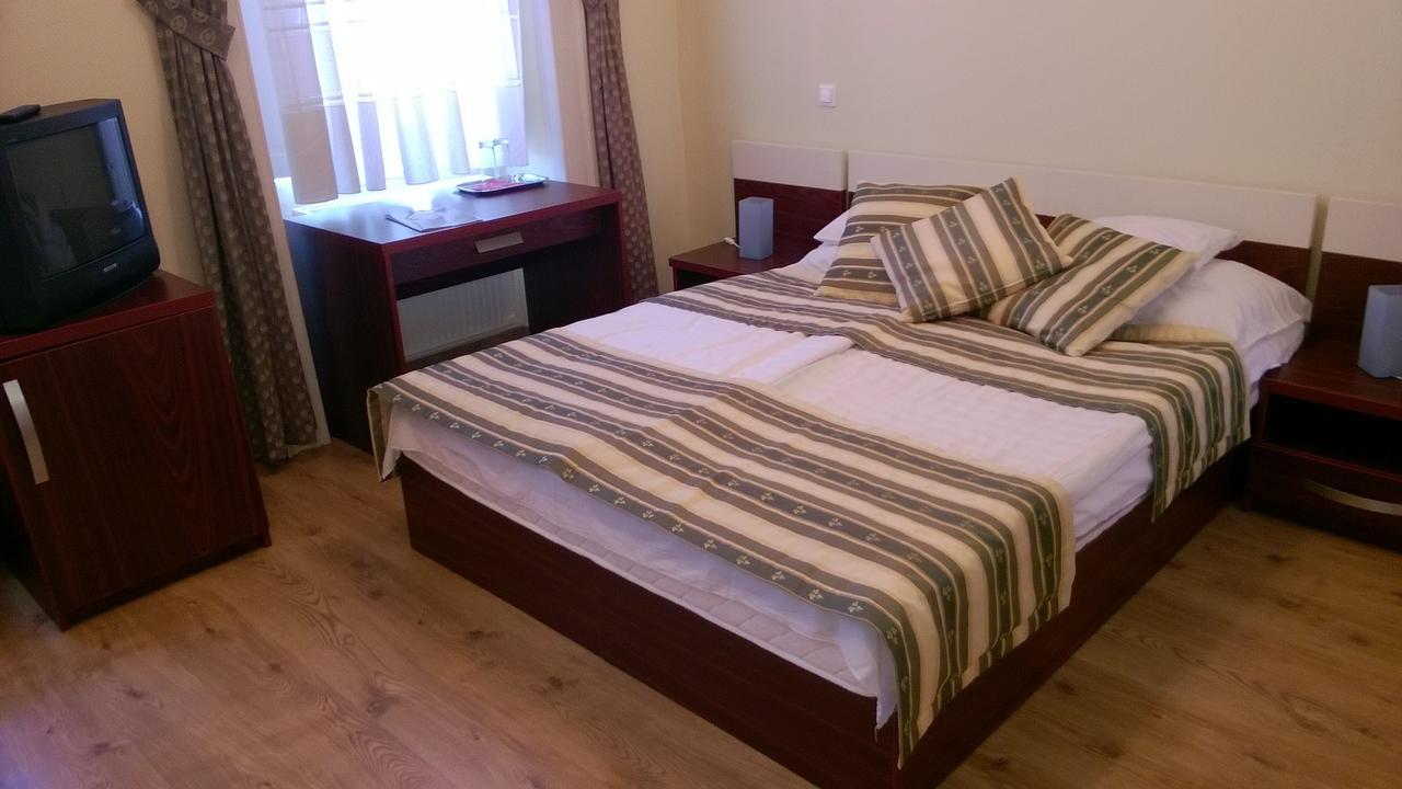 Hotel Blaha Lujza بالاتونفوريد المظهر الخارجي الصورة
