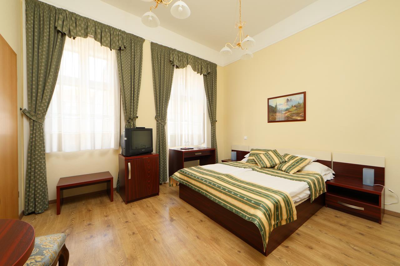 Hotel Blaha Lujza بالاتونفوريد المظهر الخارجي الصورة