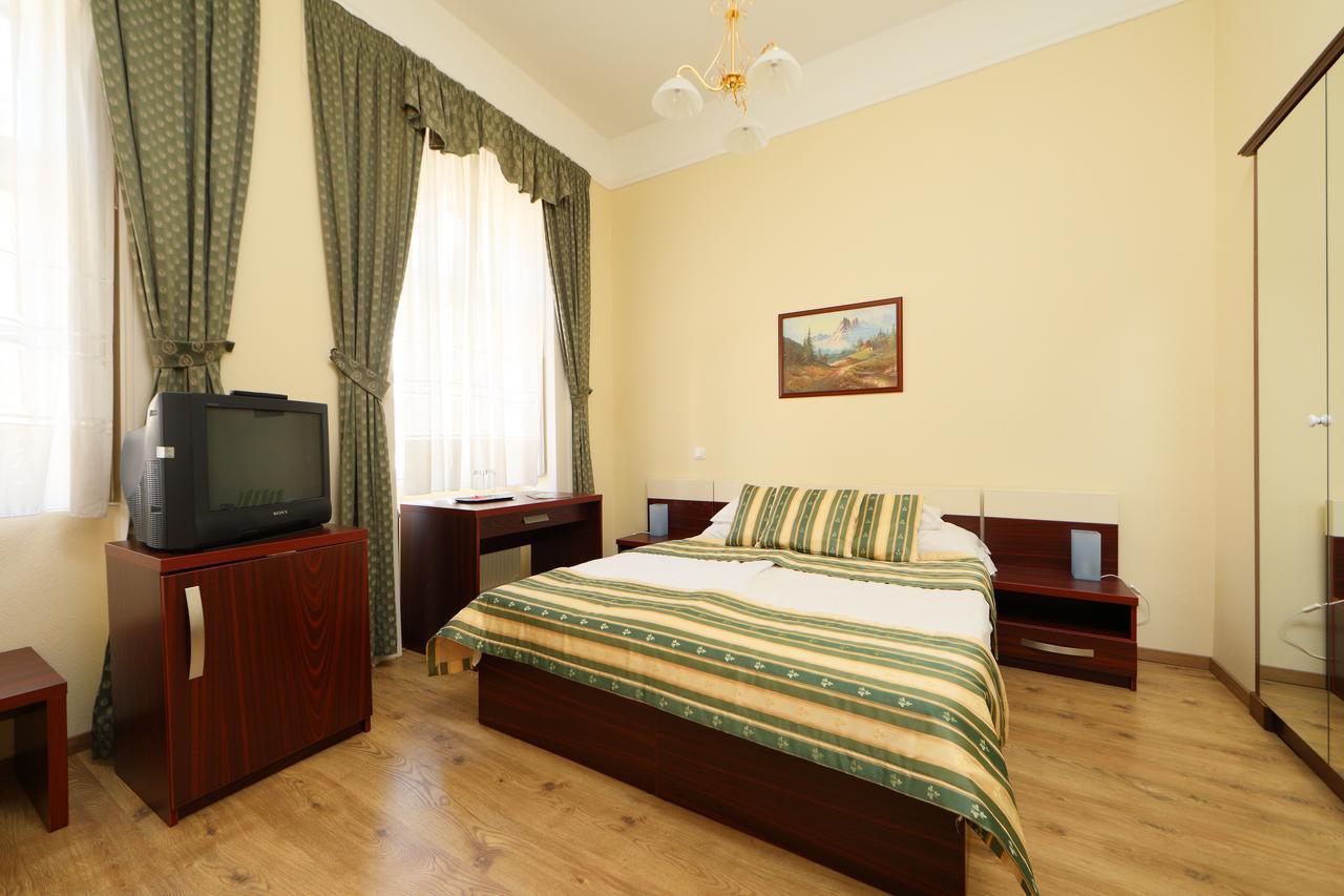 Hotel Blaha Lujza بالاتونفوريد المظهر الخارجي الصورة